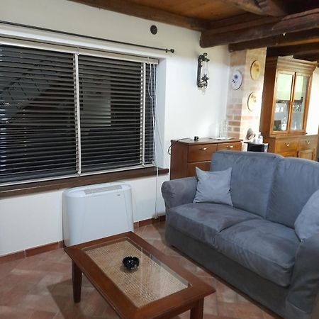 Casa Alessia Monolocale Apartment Калтанисета Стая снимка